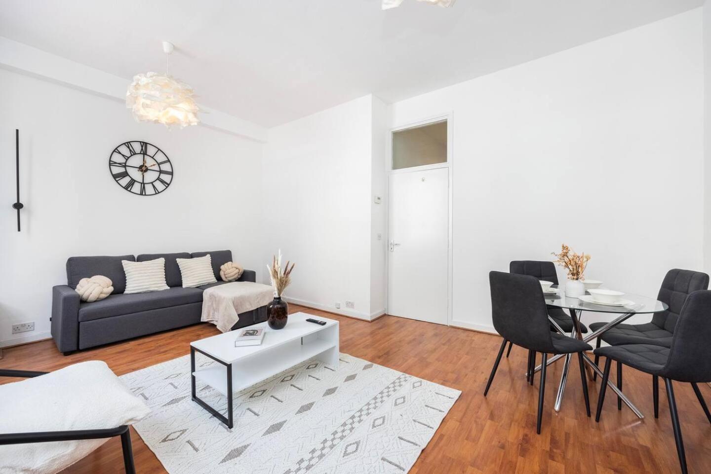 Holiday home Charming 1 Bedroom By Bridge
